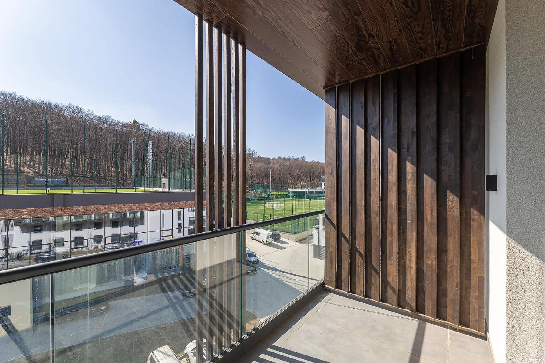 Emily Resort Lviv Chambre photo The new building of the University of Novi Sad
